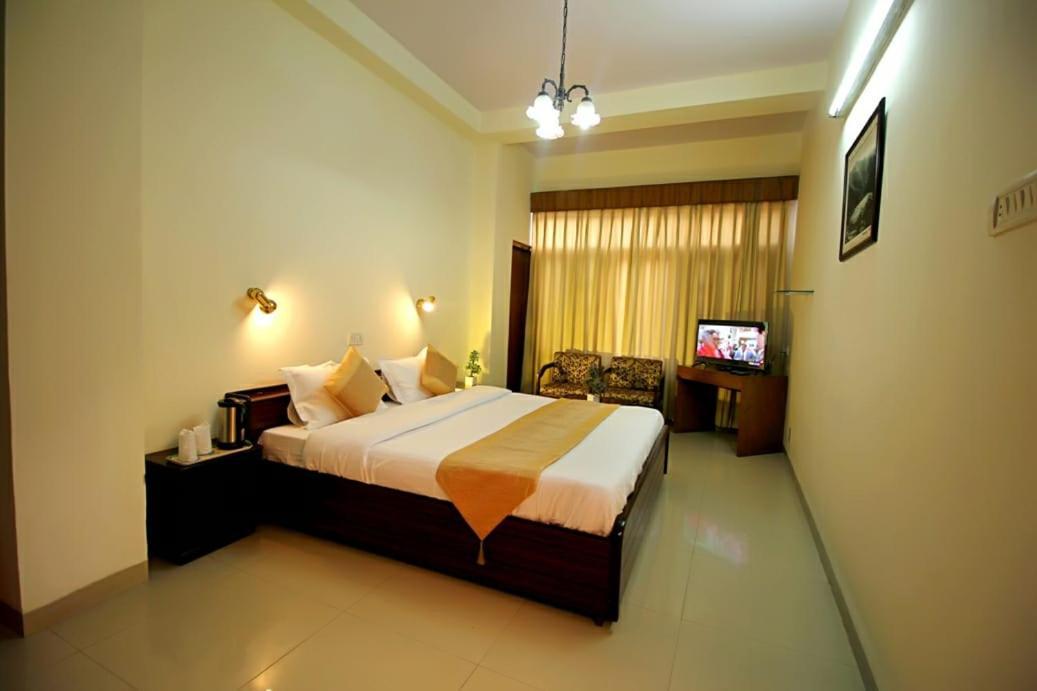 Tara Home Shimla Near Mall Road Buitenkant foto